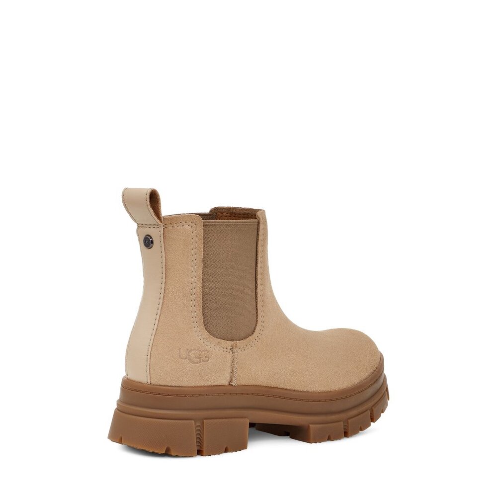 UGG® Women's Ashton‎ Pull On Chelsea Boots - Picture 3 of 8